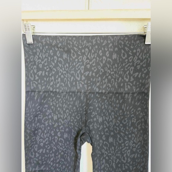 SPANX Leggings Womens L Look At Me Now size Large - Picture 5 of 9